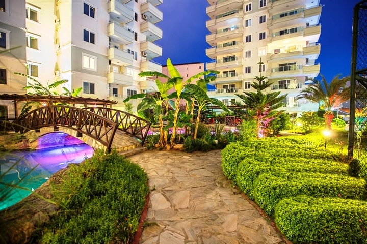 شقة عائلية ضمن مجمع سكني في منطقة توسمور المركزية / الانيا 