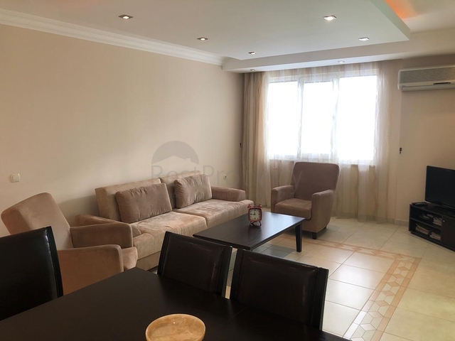 شقة عائلية ضمن مجمع سكني في منطقة توسمور المركزية / الانيا 