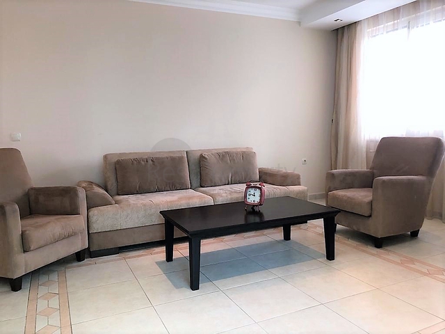 شقة عائلية ضمن مجمع سكني في منطقة توسمور المركزية / الانيا 