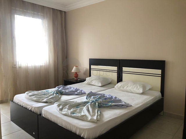 شقة عائلية ضمن مجمع سكني في منطقة توسمور المركزية / الانيا 