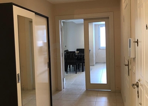 شقة عائلية ضمن مجمع سكني في منطقة توسمور المركزية / الانيا 