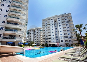 شقة عائلية ضمن مجمع سكني في منطقة توسمور المركزية / الانيا 