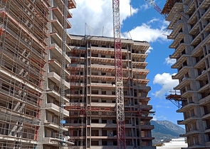 مشروع استثماري - مجمع بخدمات خمس نجوم -  قيد الانشاء -في مهموتلار / الانيا 