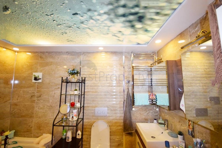 فيلا 5 + 1 في مجمع في يشلباهير دوشيميتي