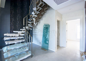 فيلا 5 + 1 في مجمع في يشلباهير دوشيميتي