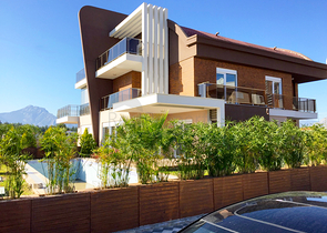 فيلا 5 + 1 في مجمع في يشلباهير دوشيميتي