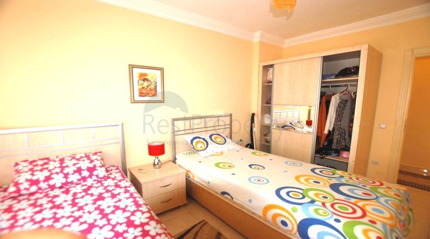 شقة عائلية مفروشة - ضمن مجمع سكني - في منطقة اوبا المركزية / الانيا 