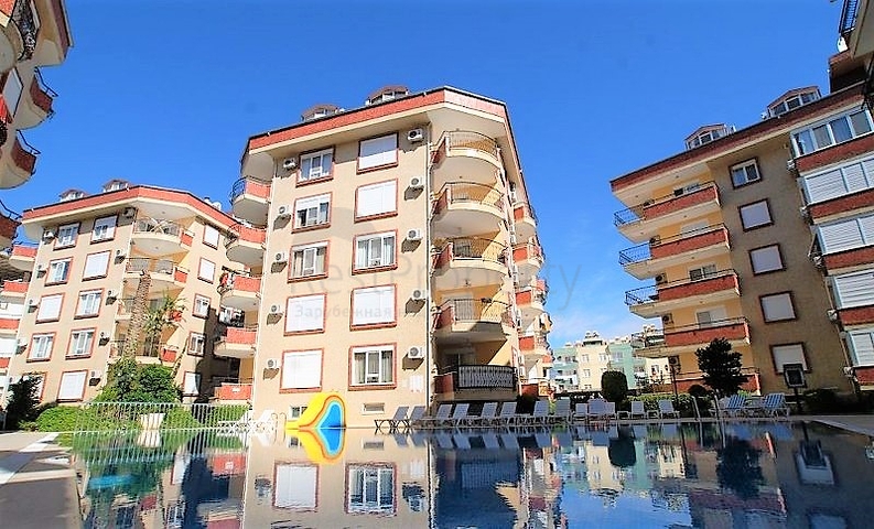 شقة عائلية مفروشة - ضمن مجمع سكني - في منطقة اوبا المركزية / الانيا 