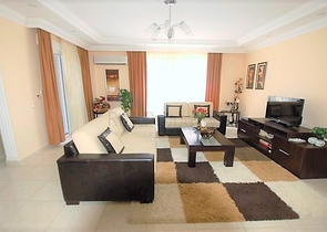 شقة عائلية مفروشة - ضمن مجمع سكني - في منطقة اوبا المركزية / الانيا 