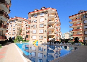 شقة عائلية مفروشة - ضمن مجمع سكني - في منطقة اوبا المركزية / الانيا 