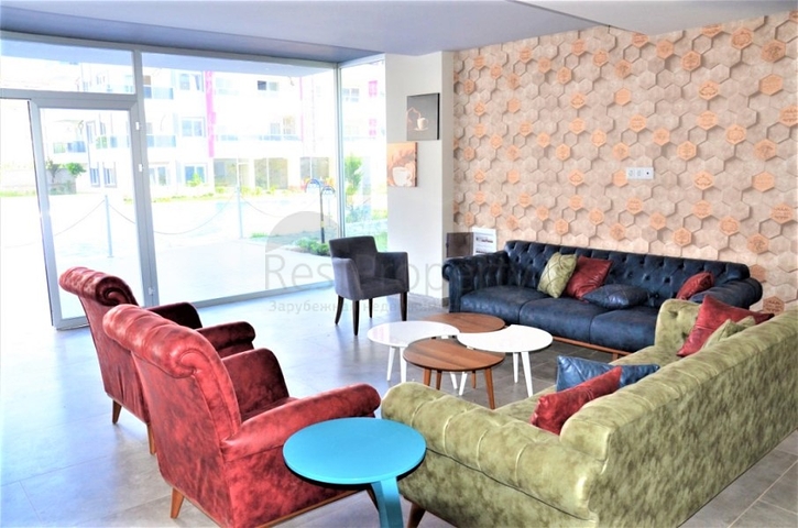 دوبلكس فاخرة - اربع غرف وصالة - اطلالة بحر- في منطقة كاستل / الانيا 