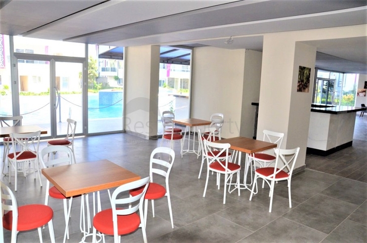 دوبلكس فاخرة - اربع غرف وصالة - اطلالة بحر- في منطقة كاستل / الانيا 