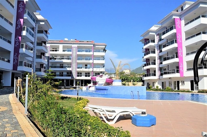 دوبلكس فاخرة - اربع غرف وصالة - اطلالة بحر- في منطقة كاستل / الانيا 