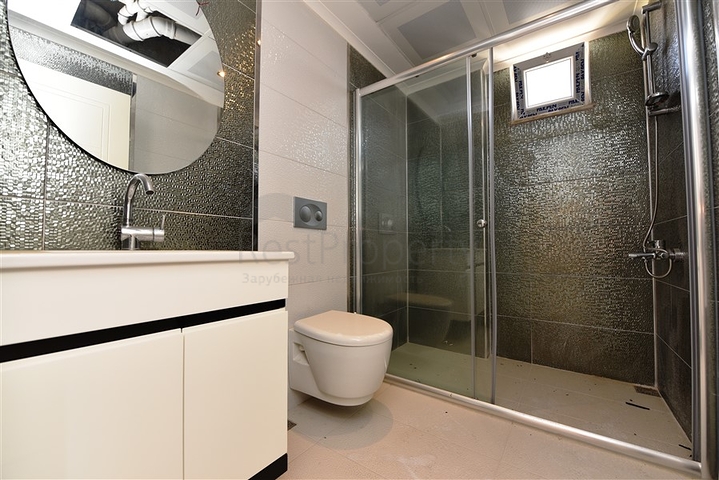 دوبلكس فاخرة - اربع غرف وصالة - اطلالة بحر- في منطقة كاستل / الانيا 