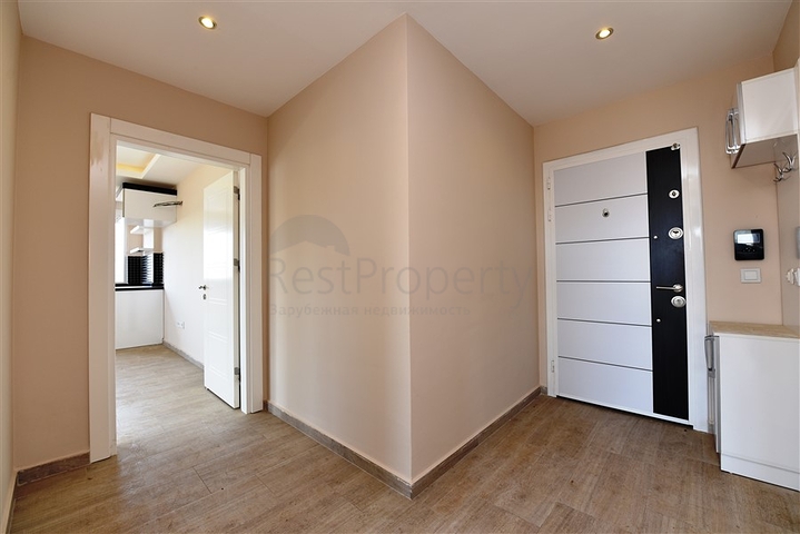 دوبلكس فاخرة - اربع غرف وصالة - اطلالة بحر- في منطقة كاستل / الانيا 