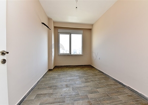 دوبلكس فاخرة - اربع غرف وصالة - اطلالة بحر- في منطقة كاستل / الانيا 