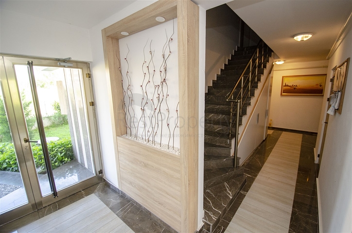 شقة بغرفة نوم واحدة مع أثاث في ليمان كونيالتي