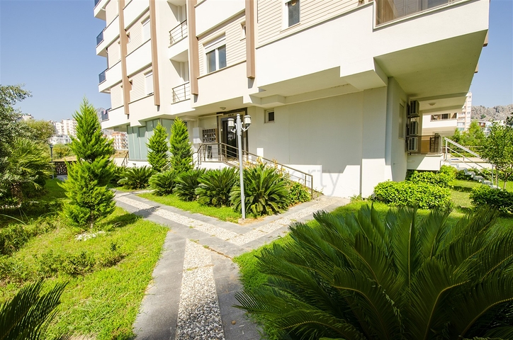 شقة بغرفة نوم واحدة مع أثاث في ليمان كونيالتي