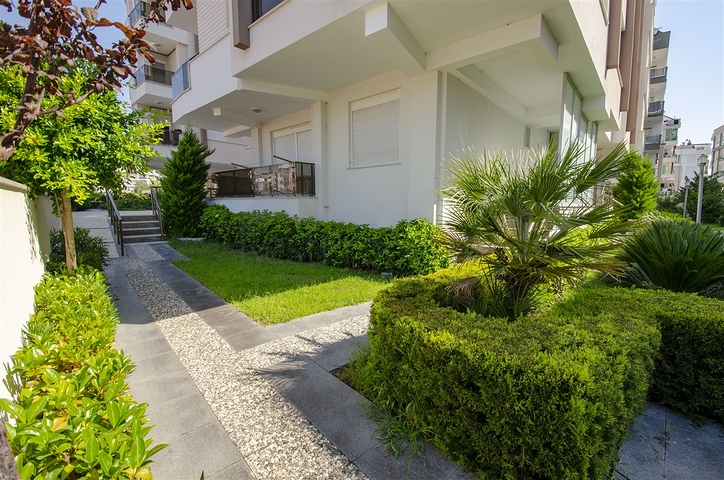 شقة بغرفة نوم واحدة مع أثاث في ليمان كونيالتي