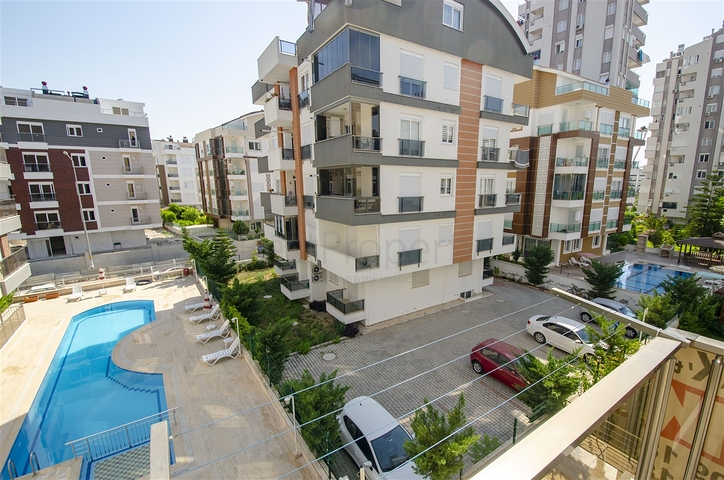 شقة بغرفة نوم واحدة مع أثاث في ليمان كونيالتي