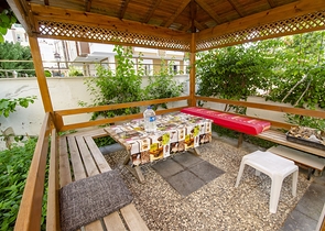 شقة بغرفة نوم واحدة مع أثاث في ليمان كونيالتي