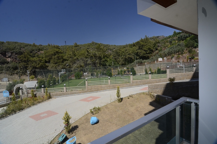 بأسعار مناسبة - شقق بتصاميم متنوعة -ضمن منطقة كارجي جاك الهادئة / الانيا 