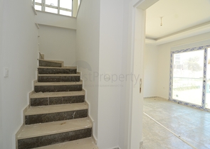 بأسعار مناسبة - شقق بتصاميم متنوعة -ضمن منطقة كارجي جاك الهادئة / الانيا 