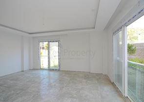 بأسعار مناسبة - شقق بتصاميم متنوعة -ضمن منطقة كارجي جاك الهادئة / الانيا 