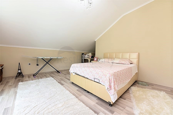 دوبلكس فاخر - تصميم 3 غرف وصالة - قريبة من مطار غازي باشا / الانيا 