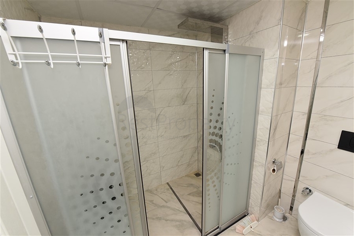 دوبلكس فاخر - تصميم 3 غرف وصالة - قريبة من مطار غازي باشا / الانيا 