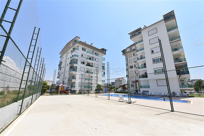 دوبلكس فاخر - تصميم 3 غرف وصالة - قريبة من مطار غازي باشا / الانيا 