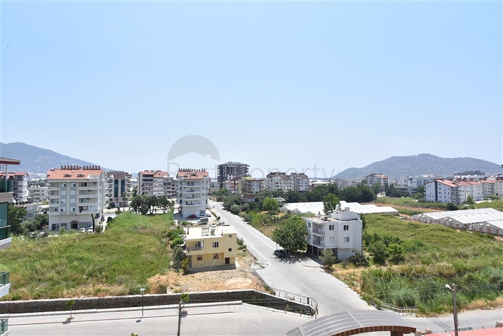 دوبلكس فاخر - تصميم 3 غرف وصالة - قريبة من مطار غازي باشا / الانيا 