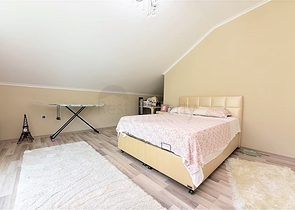 دوبلكس فاخر - تصميم 3 غرف وصالة - قريبة من مطار غازي باشا / الانيا 