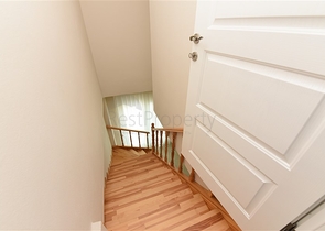 دوبلكس فاخر - تصميم 3 غرف وصالة - قريبة من مطار غازي باشا / الانيا 