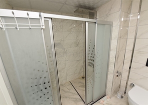 دوبلكس فاخر - تصميم 3 غرف وصالة - قريبة من مطار غازي باشا / الانيا 