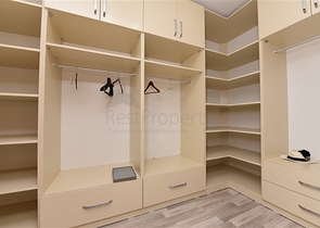 دوبلكس فاخر - تصميم 3 غرف وصالة - قريبة من مطار غازي باشا / الانيا 