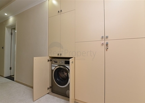 دوبلكس فاخر - تصميم 3 غرف وصالة - قريبة من مطار غازي باشا / الانيا 