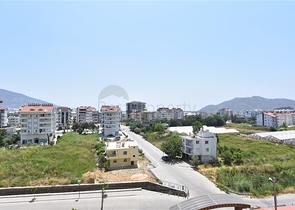 دوبلكس فاخر - تصميم 3 غرف وصالة - قريبة من مطار غازي باشا / الانيا 