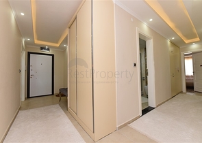 دوبلكس فاخر - تصميم 3 غرف وصالة - قريبة من مطار غازي باشا / الانيا 