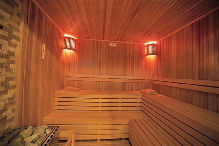 شقة عائلة - مطبخ منفصل - مجمع فاخر - في توسمور / الانيا 