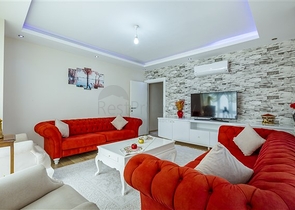 شقة عائلة - مطبخ منفصل - مجمع فاخر - في توسمور / الانيا 