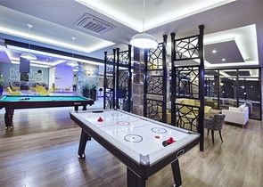 شقة عائلة - مطبخ منفصل - مجمع فاخر - في توسمور / الانيا 