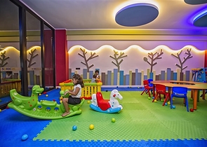 شقة عائلة - مطبخ منفصل - مجمع فاخر - في توسمور / الانيا 