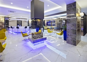 شقة عائلة - مطبخ منفصل - مجمع فاخر - في توسمور / الانيا 