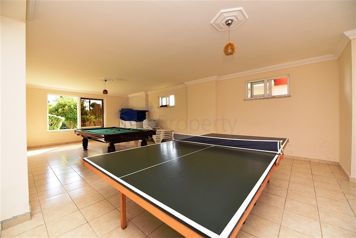 ضمن اول صف على البحر - دوبلكس 3 غرف نوم وصالة - مهموتلار / الانيا 