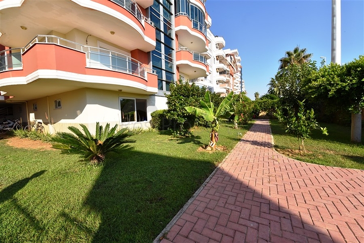 ضمن اول صف على البحر - دوبلكس 3 غرف نوم وصالة - مهموتلار / الانيا 