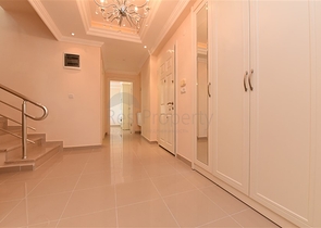 ضمن اول صف على البحر - دوبلكس 3 غرف نوم وصالة - مهموتلار / الانيا 