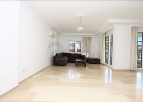 شقق عائلية واسعة -ضمن  مجمع سكني في منطقة توسمور / الانيا 