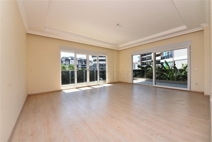 دوبلكس ارضية - تصميم 3 غرف -ضمن مجمع فاخر - اوبا / الانيا 