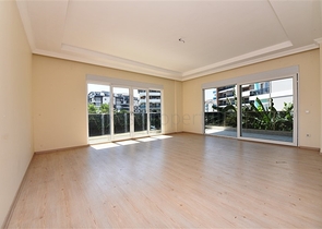 دوبلكس ارضية - تصميم 3 غرف -ضمن مجمع فاخر - اوبا / الانيا 